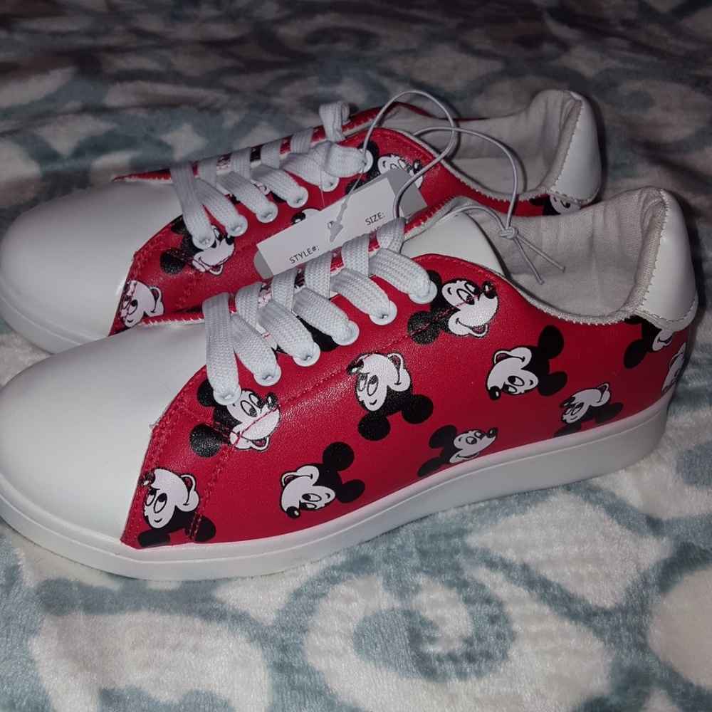 Disney Mickey Mouse sneakers